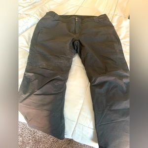Columbia women’s black snow pants 3X GREAT CONDITION!